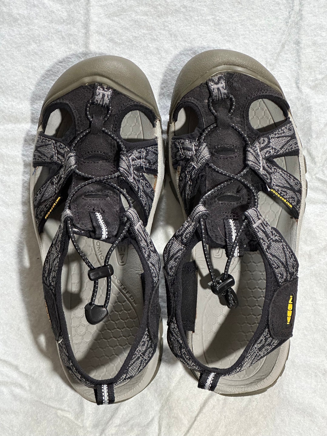 keen hiking sandals