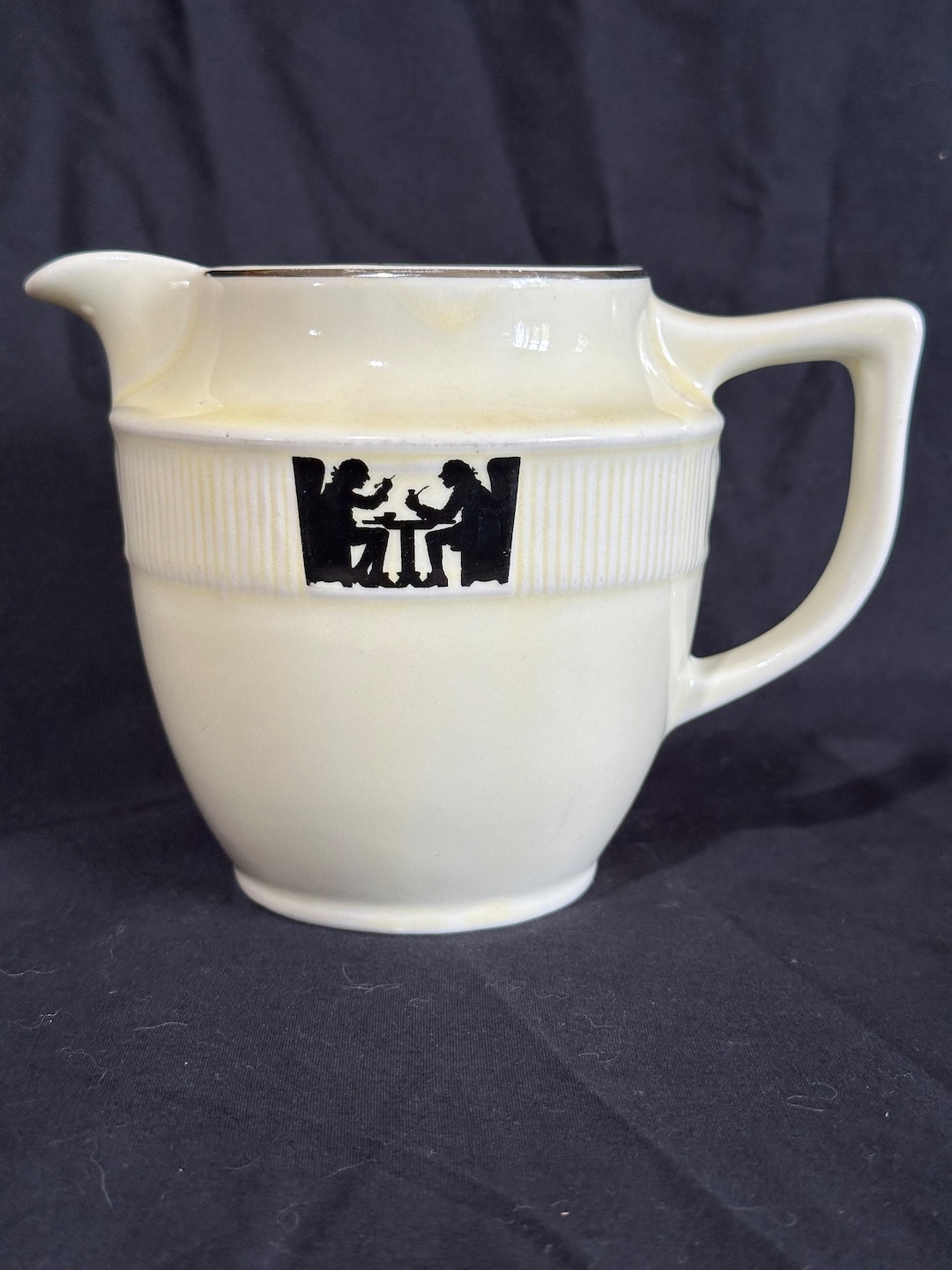 Halls Superior Silhouette Medallion Jug Pitcher Quality USA Kitchenware ...