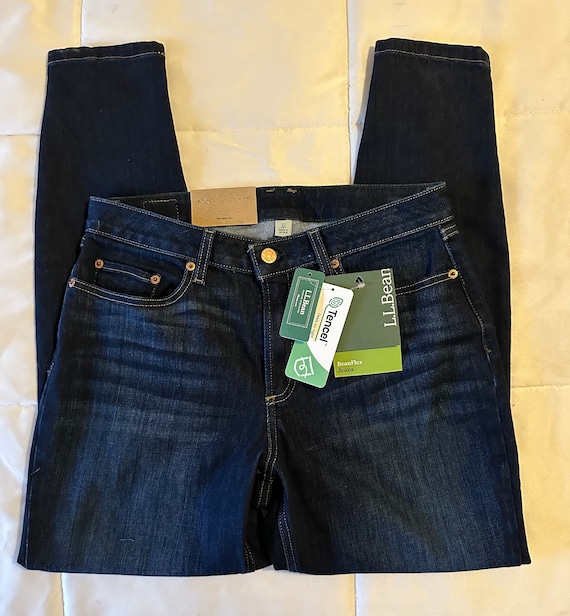 LL Bean Favorite Fit Jeans - size 12P - NWT