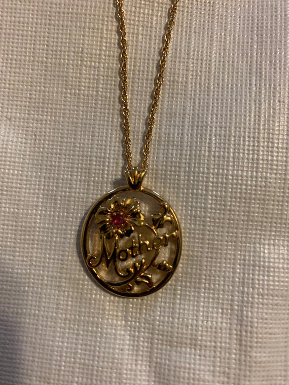 Vintage Avon Gold Tone “Mother” Pendant Necklace