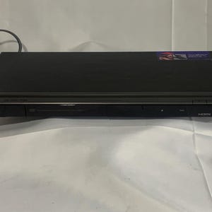 Sony Digital CD and DVD Player model DVP-NS700H.  No remote.     Tested works