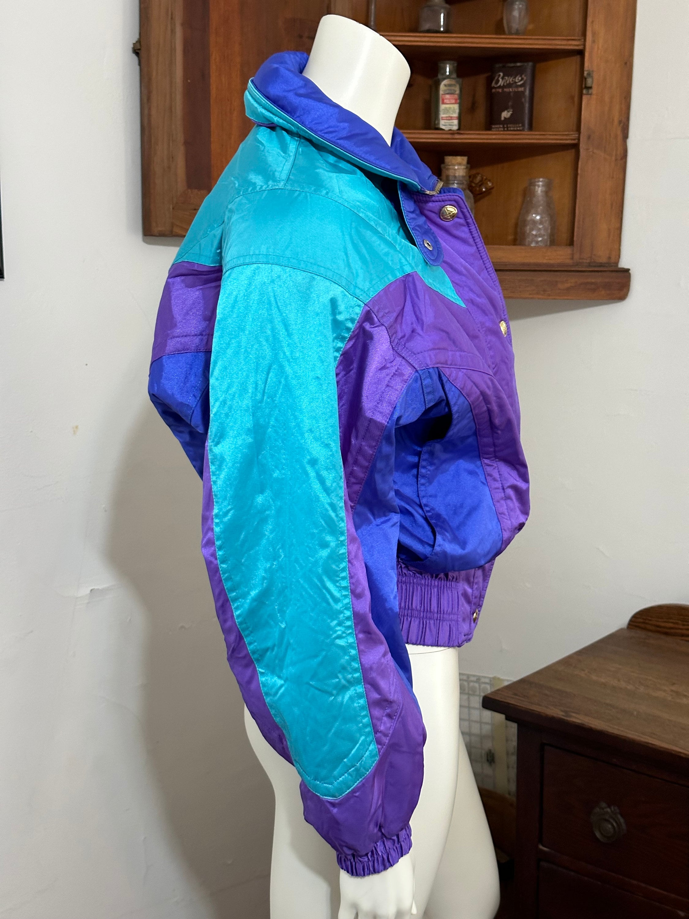 DESCENTE Tinga Tinga柄 ジャケットとオーバーオールセット その名の通り