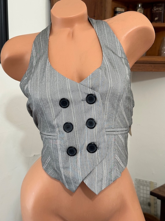 Y2K 6 Degrees Halter Vest - size L - NWT