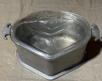 Guardian Service Ware Aluminum 2 Quart Triangle  Pot & Glass Lid