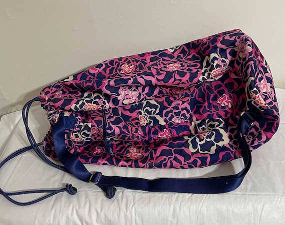 Vera Bradley Large Laundry Duffle Bag in Retired Katalina Pink