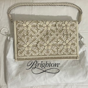 Bolso de mano Brighton Elaine de piel suave color crema con diseño floral y funda protectora - nuevo, sin etiquetas