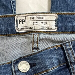 Free People Button Fly Fray Mid Rise Distressed Jeans Style 61855-16515125 Size 29 image 2