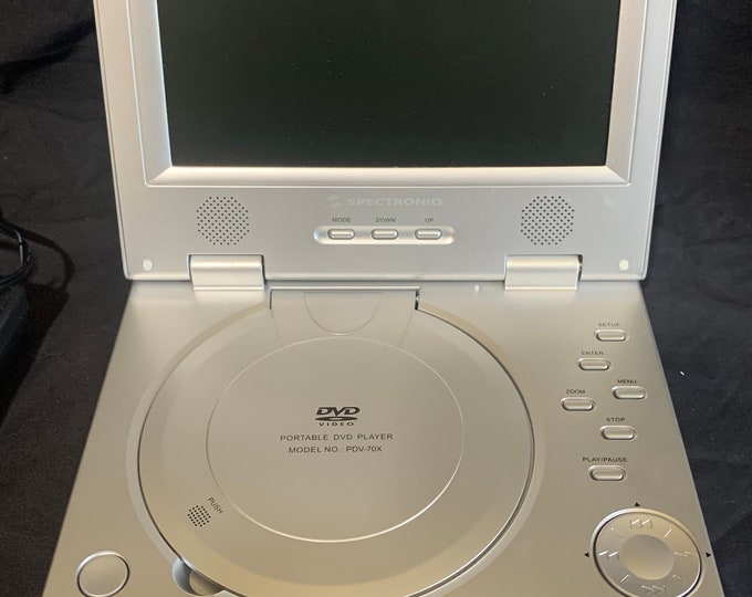 Spectroniq Portable Dvd Player. Model No PDV-70X W/carrying Case Remote ...