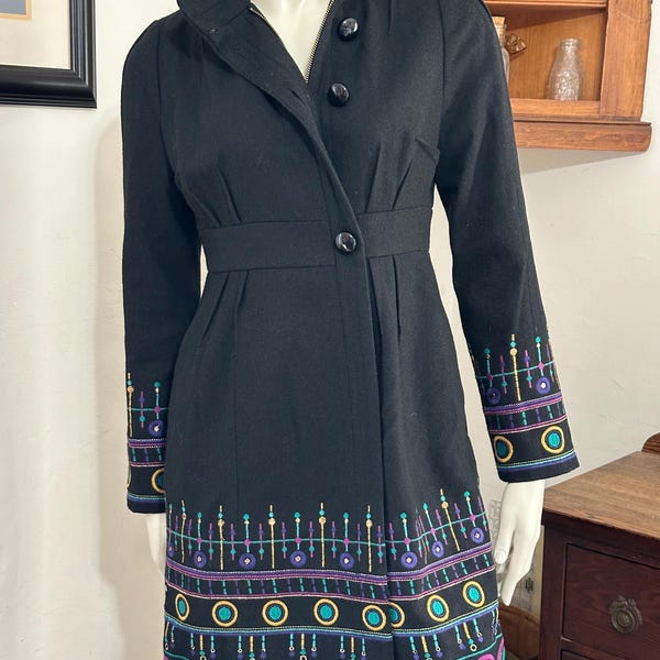 Abrigo largo negro estilo bohemio bordado en mezcla de lana de Plenty By Tracy Reese Anthropologie - talla 4