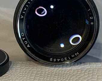 Vintage Auto Vivitar 135mm f/2.8 telephoto lens with M42 Scew on Mount