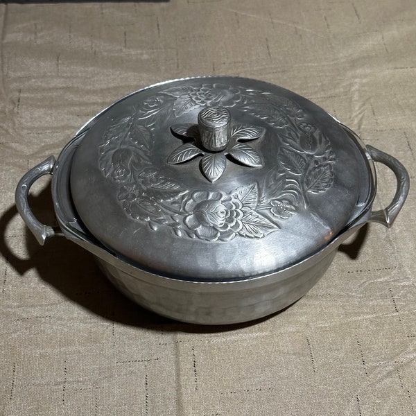 Vintage Everlast Forged Aluminum Covered Casserole Dish with Original Pyrex Bowl MCM Flowers