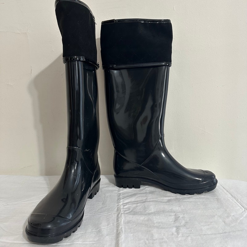 hilfiger rain boots womens