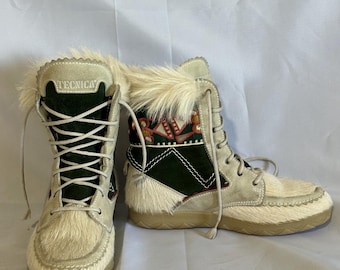 Botines vintage Tecnica de ante y pelo de poni estilo suroeste, de los años 80, en verde, crema y tostado. Fabricados en Italia. Talla 37 (EE. UU. 7).