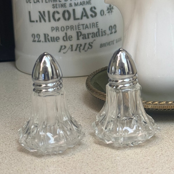 Vintage Glass Salt & Pepper Shakers Irice Taiwan.  Kitchenware Wedding Gift or New Home Gift Easter Table Setting