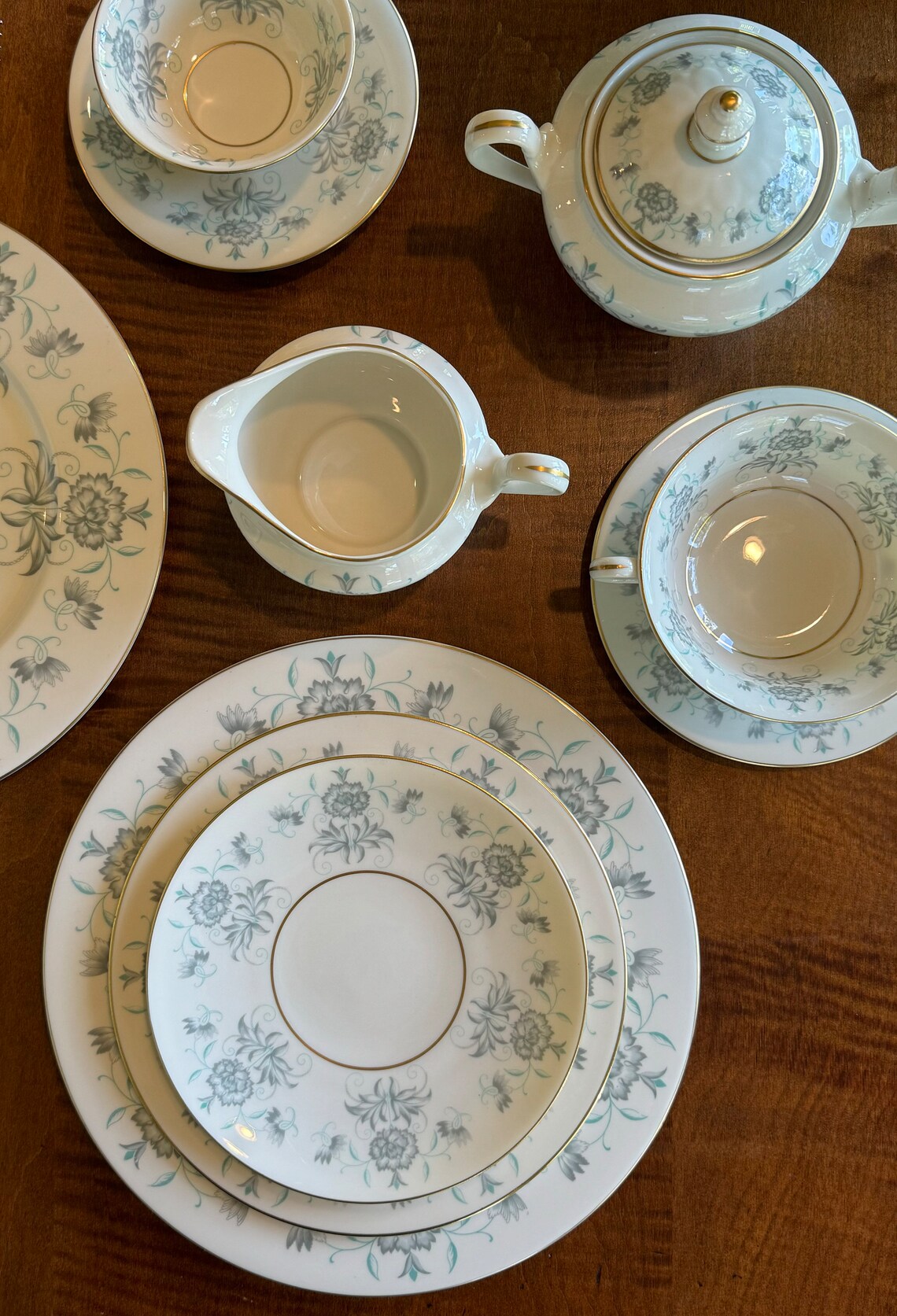 48 Piece Set Vintage Castleton Caprice Blue Floral Design Gold Rim ...