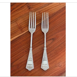 Pair of 2 Vintage Laural Dinner Forks Very Ornate Silver Plate Antique Kitchenware