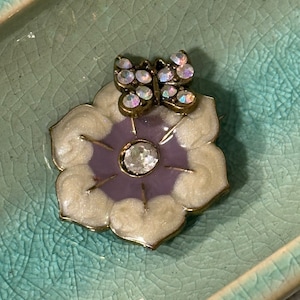 Vintage Women’s Jewelry Brooch Pin vintage pin women’s vintage gift Flower Brooch