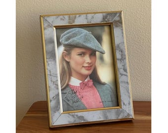 Vintage 80s Faux Marble and Gold Picture Frame Photo Frame