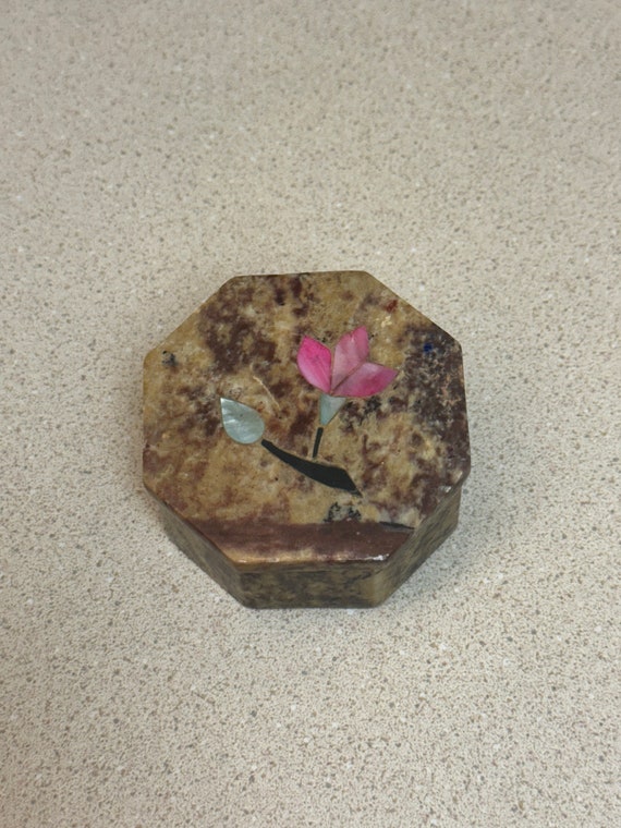 Vintage Marble Octagon with Mother of Pearl Inlay… - image 1