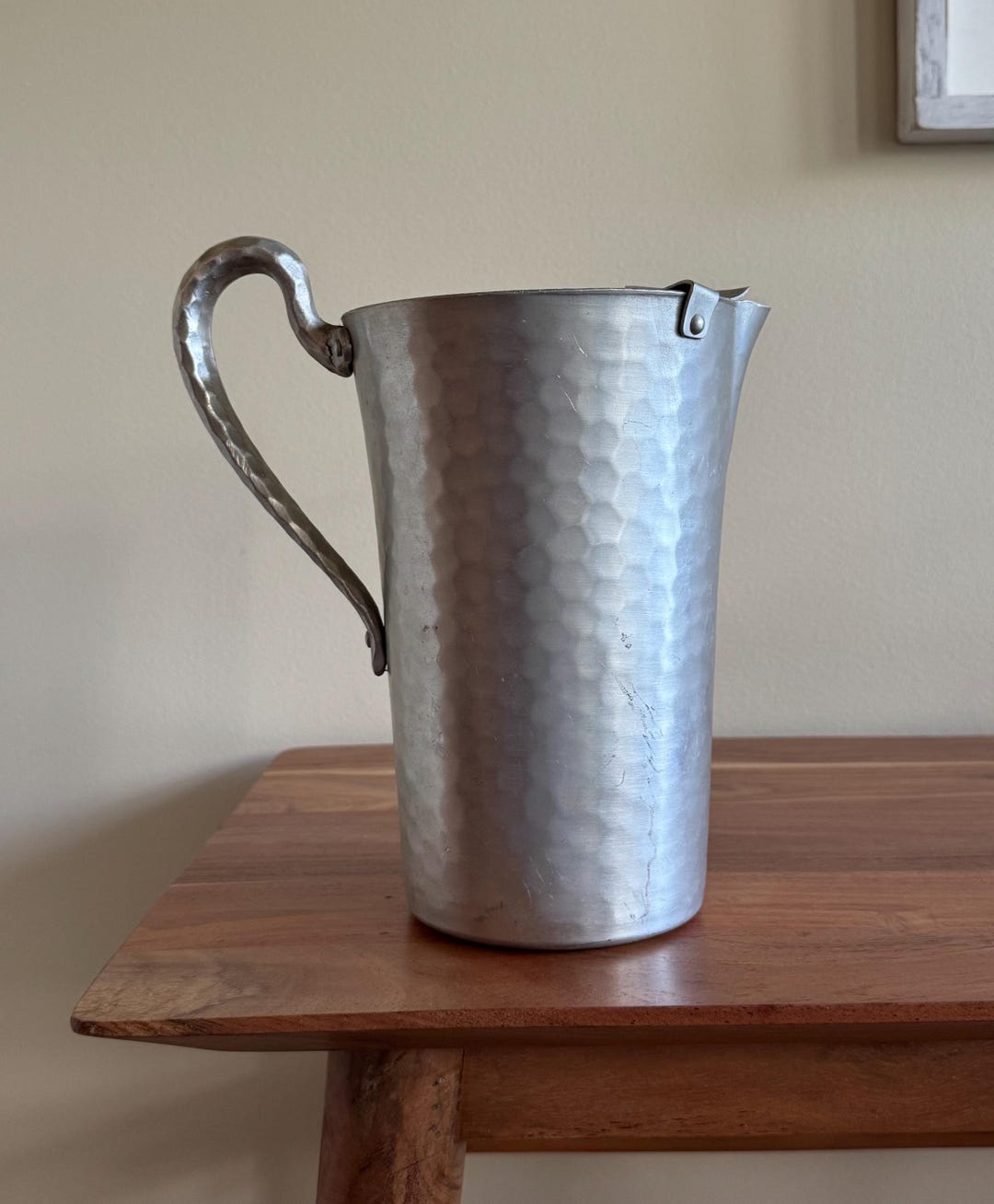 Vintage Hammered Aluminum Pitcher English Cottage Farm Home Decor - Etsy