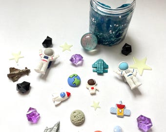 Space Playdough Jar, astronaut playdough, party favor, class gift, sensory kit