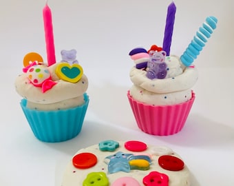Cupcake Playdough Jar, party favor, class gift, stocking stuffer