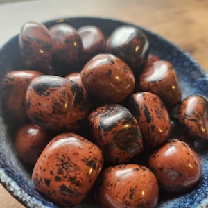 Mahogany Obsidian Tumbles