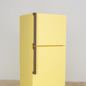 1:6 Scale Vintage 70&#39;s Refrigerator Dollhouse 1/6