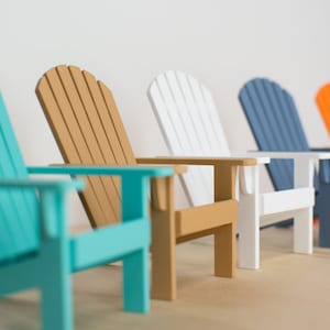 1:12 Scale Dollhouse Adirondack Chair and Table Set – Miniature Patio Furniture – Custom Colors Available