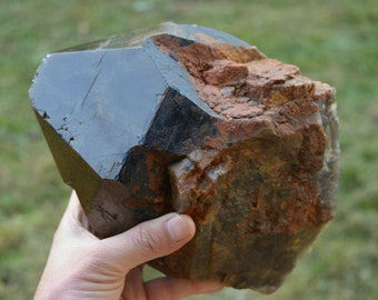 Smoky Quartz Crystal 4500g France minerals morion lithotherapy Smoky mineral rare giant finished quartz