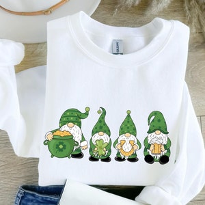 St. Patricks Day Gnome Sweatshirt, Irish Sweatshirt, St Patricks Day Sweatshirt, St Patricks Day Shirt,Saint Patricks Day,Irish Gnomes Shirt