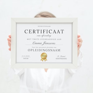 Bearbeitbare Vorlage für ein Abschlusszertifikat in niederländischer Sprache für Kosmetikerinnen, bearbeitbar im Canva-Diplom