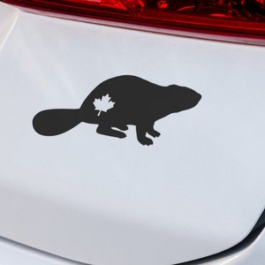 Biber auf allen Vieren (Ahornblatt) Aufkleber | VINYL-AUFKLEBER | Biber Tier Aufkleber | Auto-Aufkleber | Laptop Aufkleber | Auto Aufkleber | Personalisierter Auto-Aufkleber