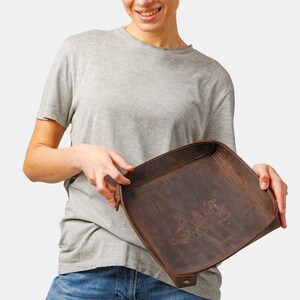 Leather valet tray for men, personalized catchall valet tray, personalized valet tray, leather desk caddy, leather desk bowl tray