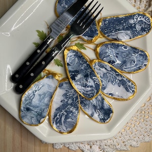 Set of 8 navy blue water effect knife holders
