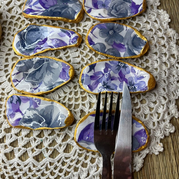 Porte couteaux coquille d’huîtres plates lot de 8 pièces fleurs bleues