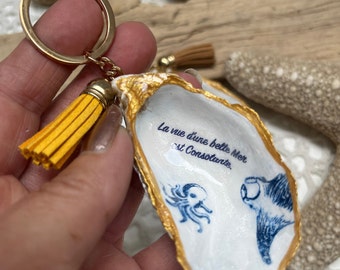 Decorative oyster personalized key ring