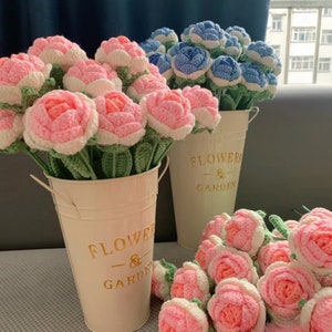 Crochet flowers, handmade Crochet Rose Bouquets，Birthday Gift crochet  rose,anniversary gift, wedding flowers