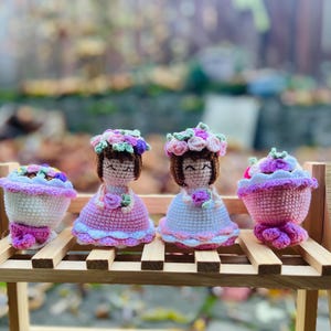 Princesa hecha a mano en crochet, ramo de flores reversible y novia amigurumi, muñeca princesa amigurumi, regalo de cumpleaños, aniversario, regalo para ella