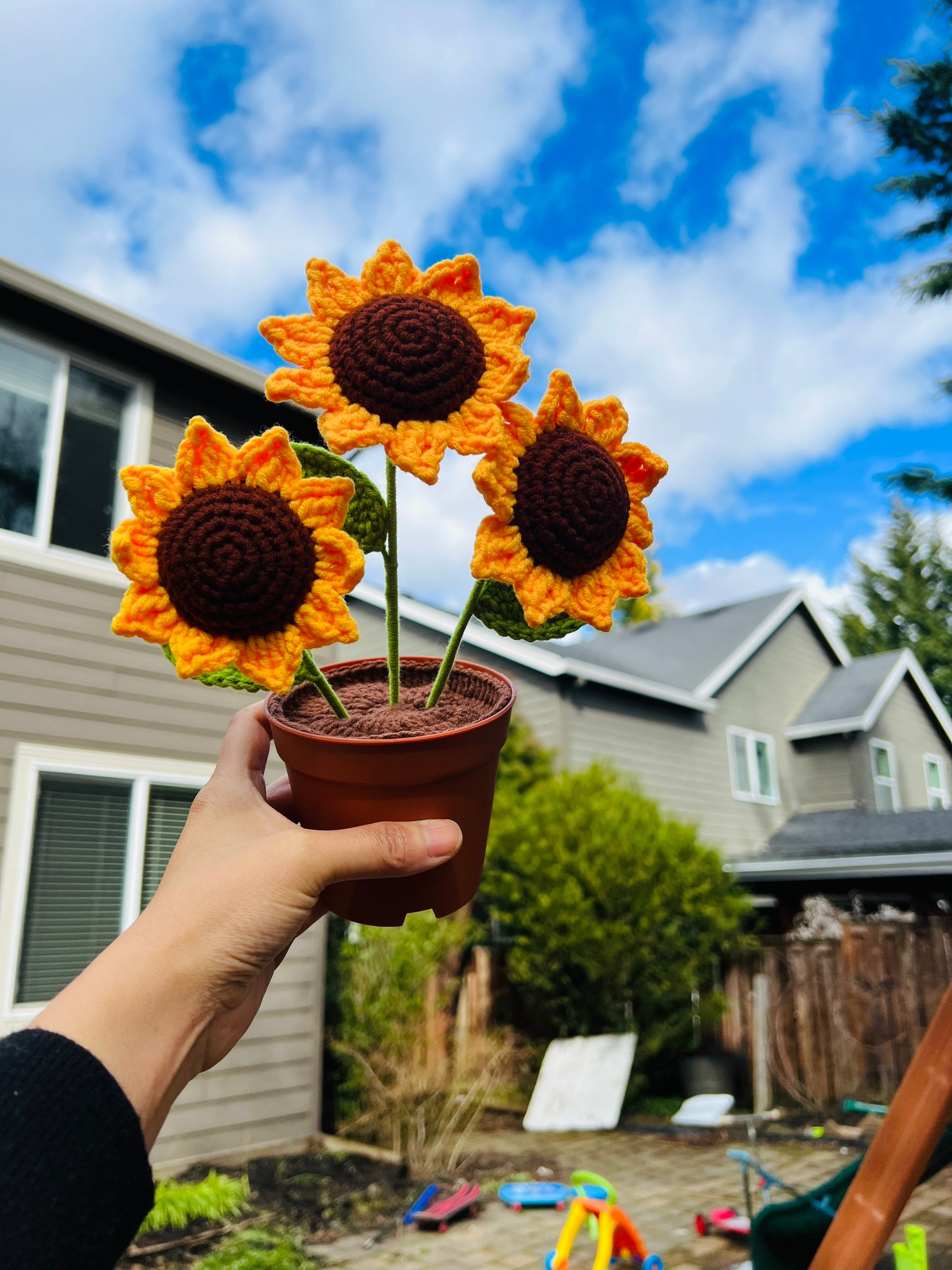 Kaufe Gestrickte Blume, realistische künstliche Blumen, pflegeleichte  Häkelblumen-Topfpflanze für Heimdekoration