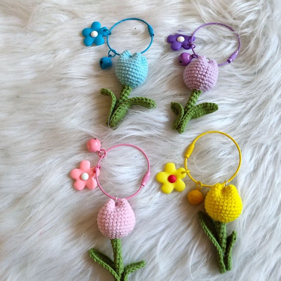 Llaveros de tulipanes a crochet, llaveros de flores a crochet