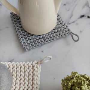 Knitted Coaster Pattern: Easy Farmhouse Trivet with Loop (PDF Pattern)