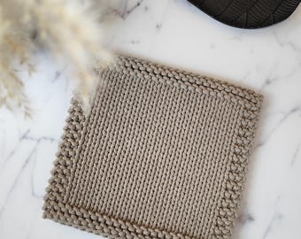 Square Knitted Placemat Pattern: Beginner Friendly Modern Minimalist Table Mat - Easy DIY Home Decor (PDF Download)