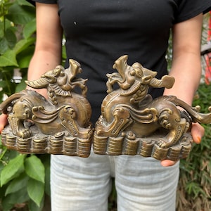 A Pair Copper Tibet PiXiu Di Ting Beast Ornament Pixiu Miniature Brass Nepal Mythological Creature Foo QILIN Feng shui Decor Ancient bronze
