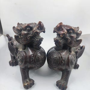A Pair Copper Tibet PiXiu Ting Beast Ornament DiTing Miniature Brass Nepal Mythological Creature Foo Dog Lion Feng shui Decor Ancient bronze