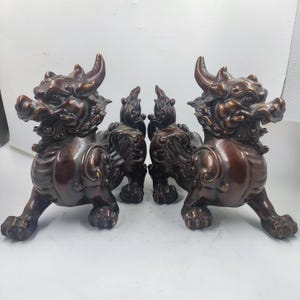 A Pair Copper Tibet Di Ting Beast Ornament Pixiu Miniature Brass Nepal Mythological Creature Foo Dog Lion Feng shui Decor Ancient bronze