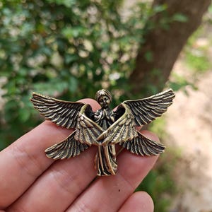 Mini französische geflügelte Cherub-Figur, Vintage Cherub-Dekor, bronzierter Spelter Putti, Griechenland-Skulpturfigur, religiöser geflügelter Cherub-Gott BN111