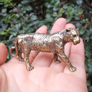Vtgbrasslover Vtg Vintage style brass tiger Statues Small ornament,tiger statues figure paperweight mini toys gift FengShui Zodiac Tiger fr0