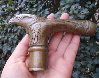 Mango de cabeza de águila de latón antiguo, solo para bastón de madera, bastón de hierro fundido, punta decorativa para valla, cabeza de bastón f71