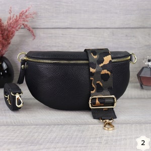 Black leather bum bag for women with gold zipper, leather shoulder bag with extra patterned strap, mother's day gift Schwarz Gold-2